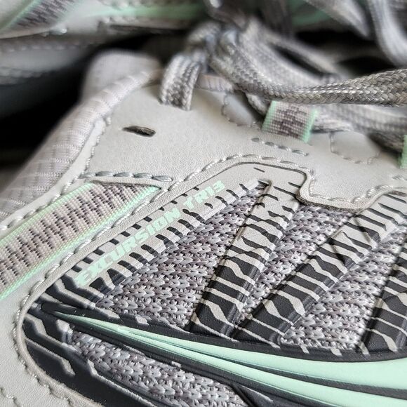 Saucony Shoes - Picture 8 of 10